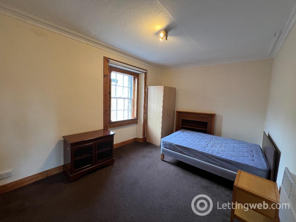 Property to rent in Nethergate, City Centre, Dundee, DD1 4DP