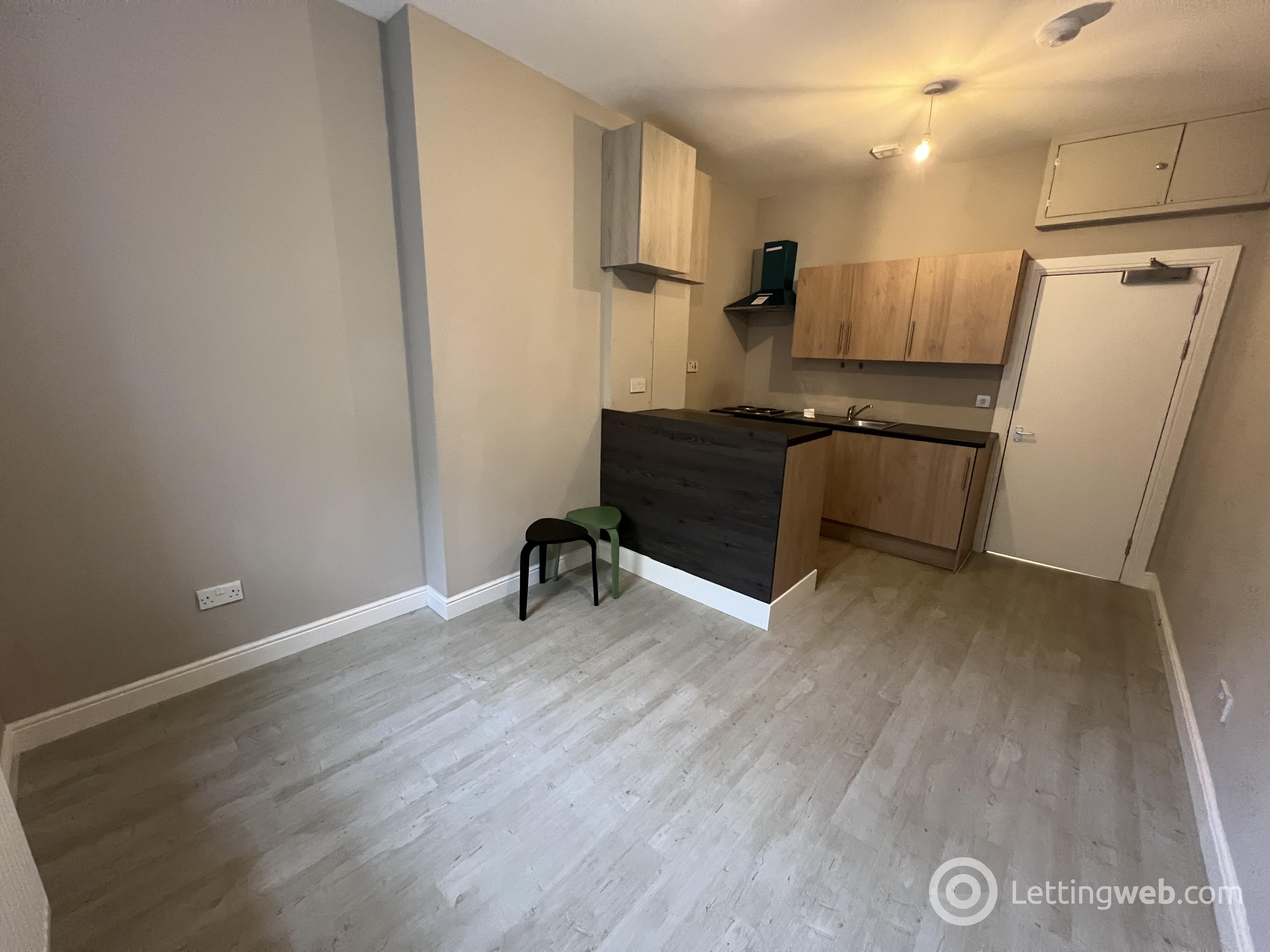 Property to rent in 3/1 at 52 Howard street