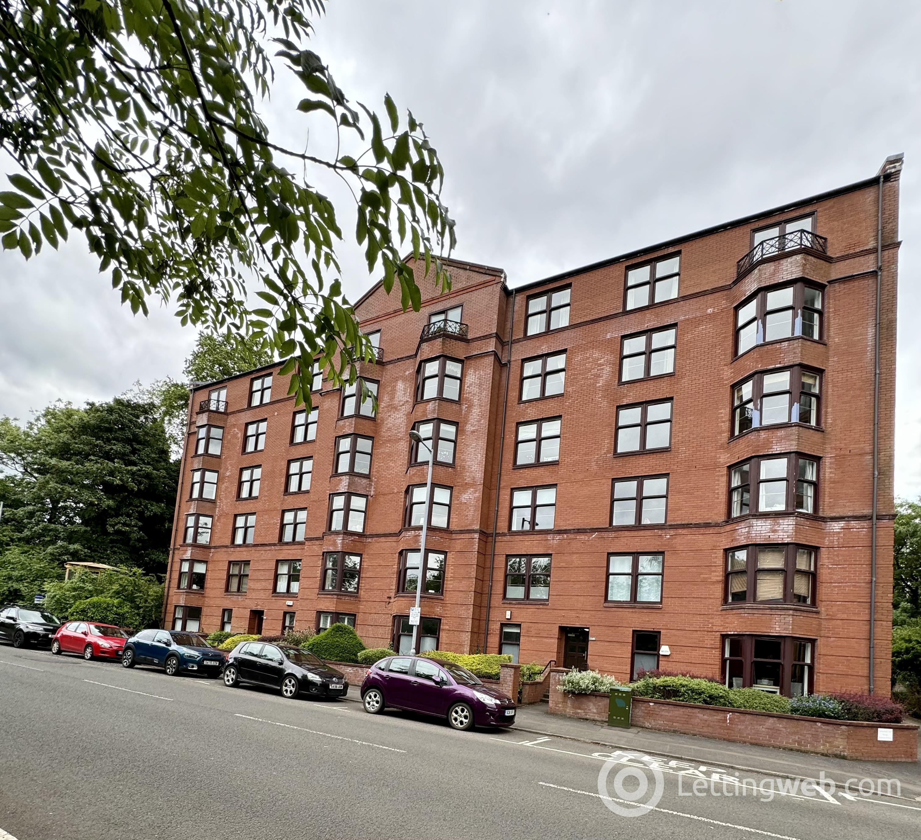 Property to rent in 249 Garrioch Road flat 4/1
