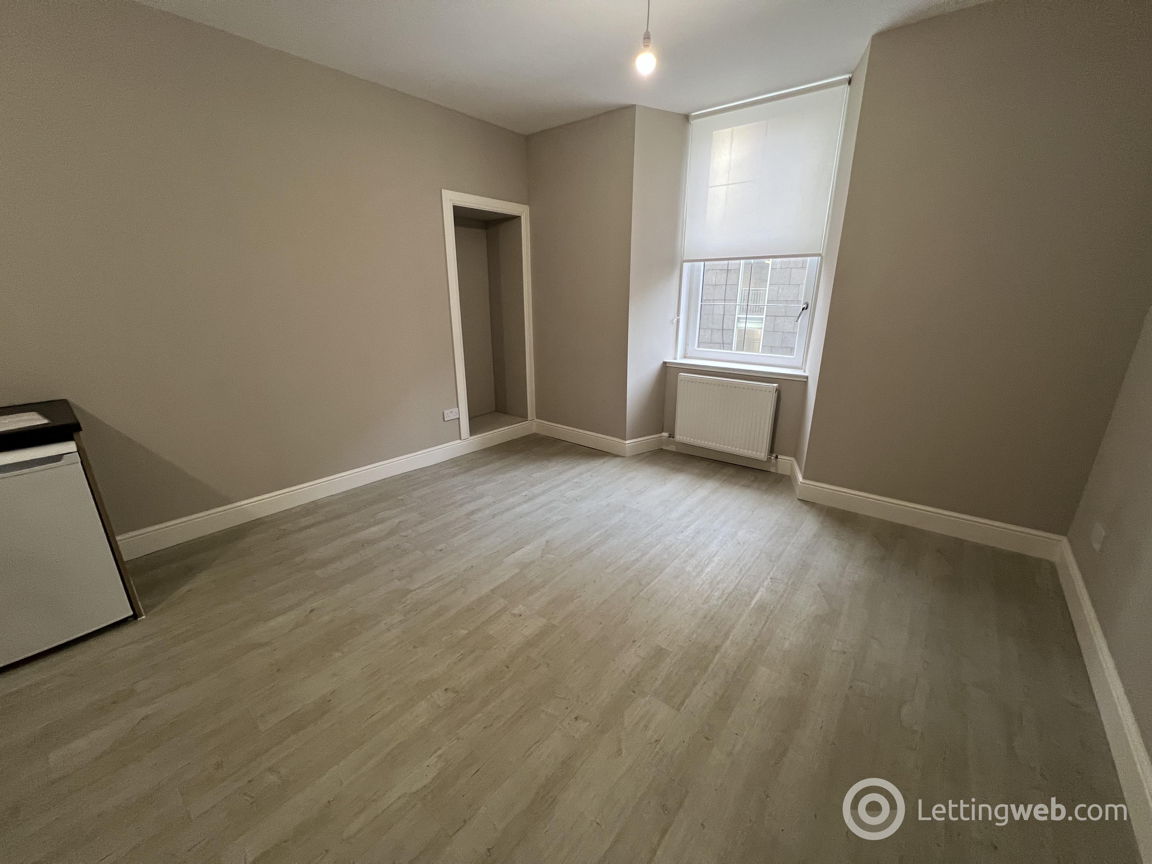 Property to rent in 2/1 at 52 Howard street