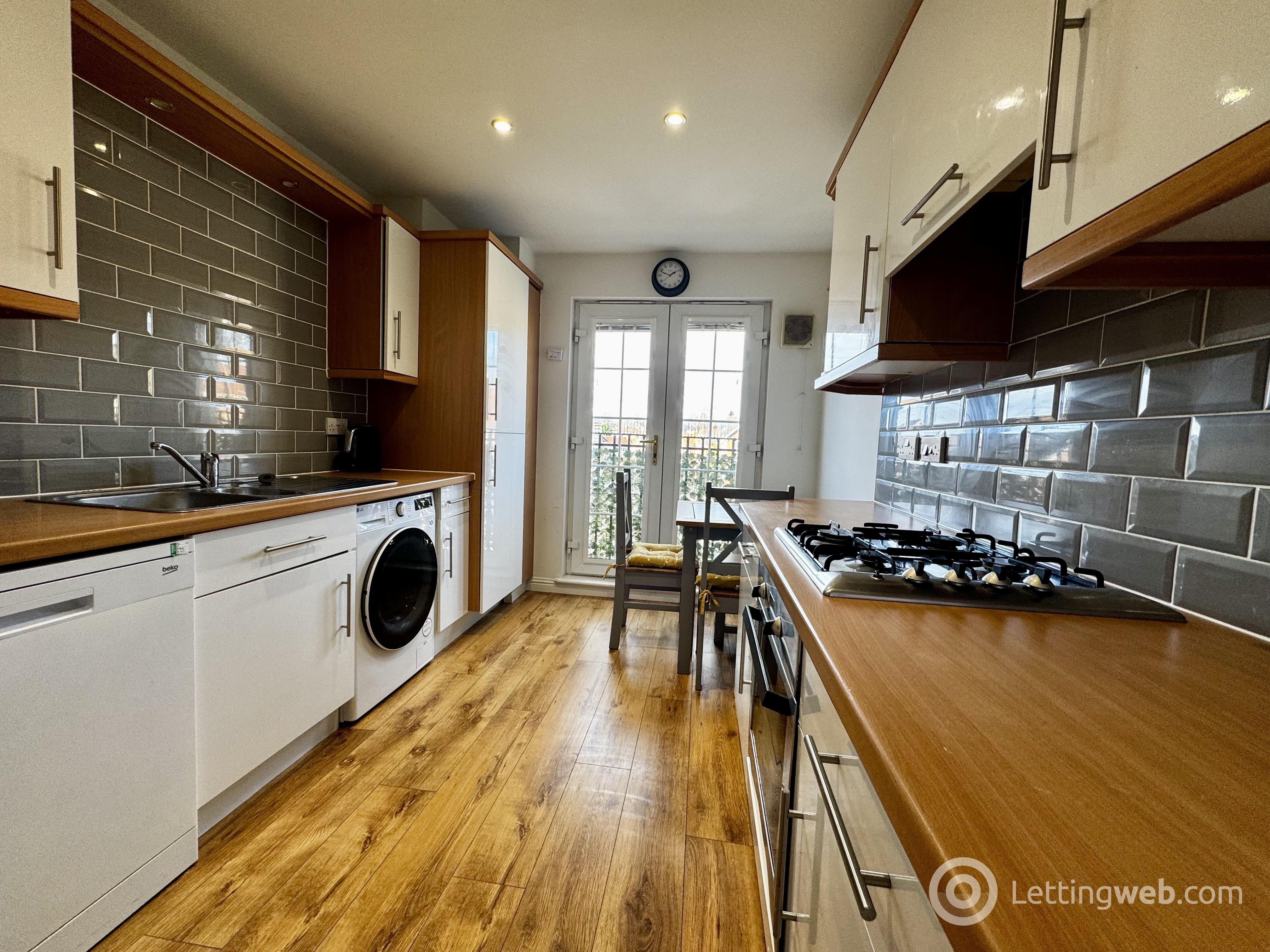 Property to rent in 7 Branklyn Court