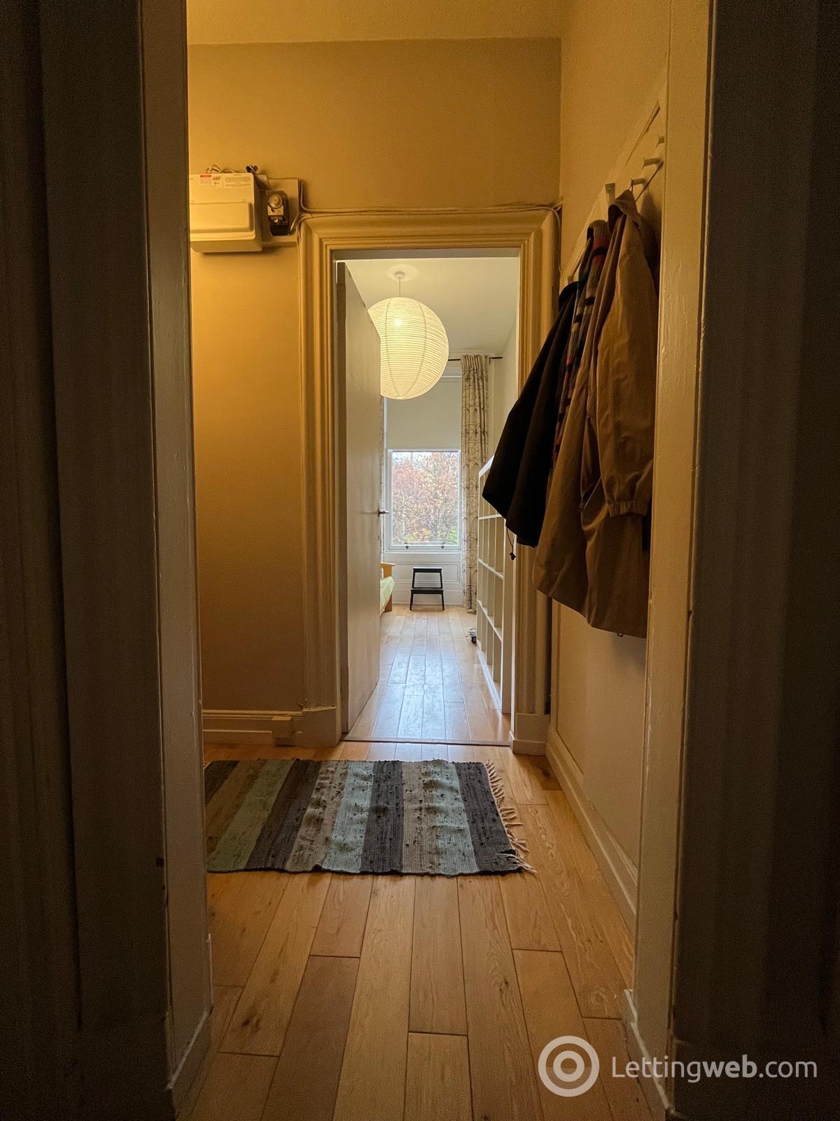 Property to rent in 2/6 at 1 broomhill terrace. Broomhill G 11 7 AG