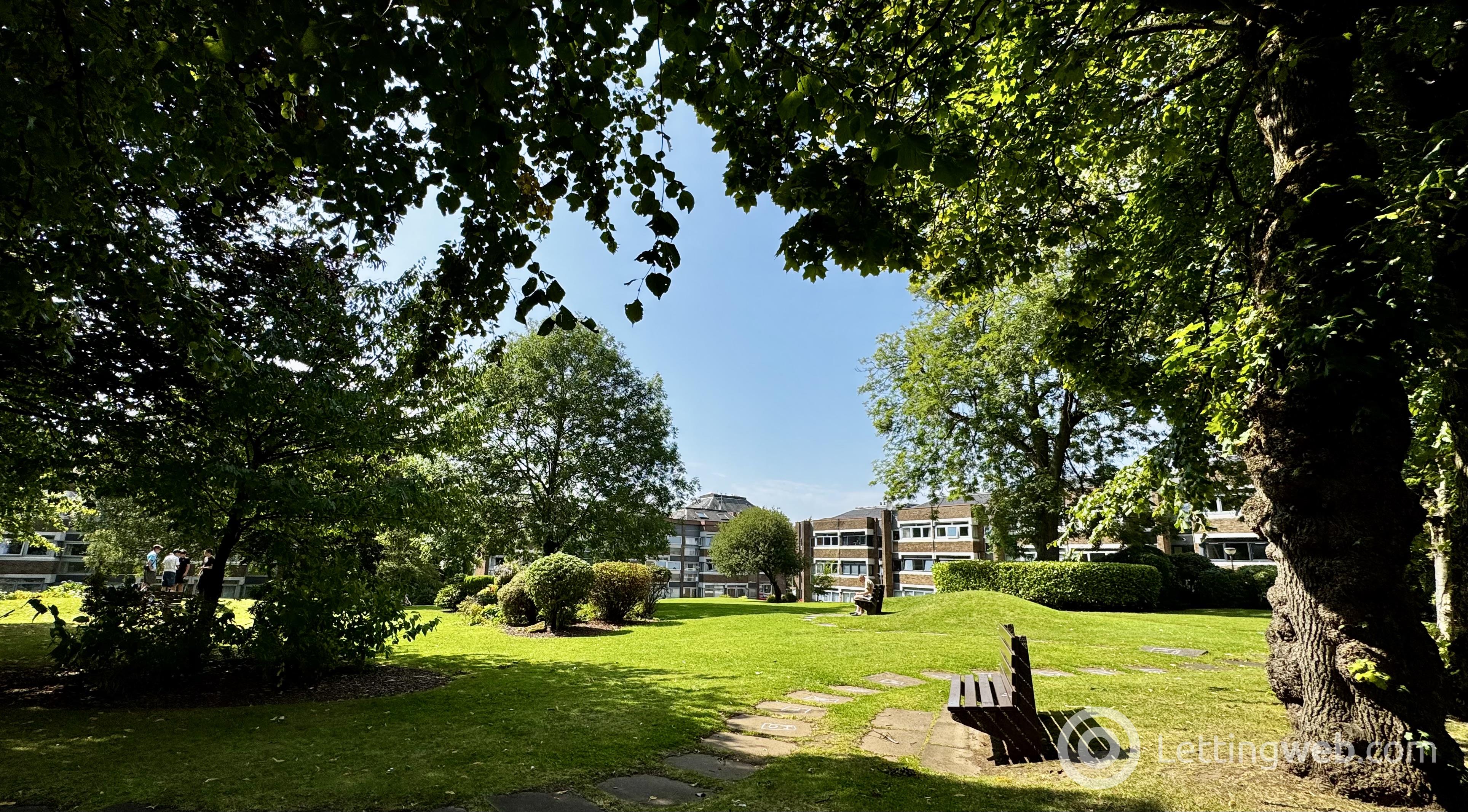 Property to rent in Huntly Court