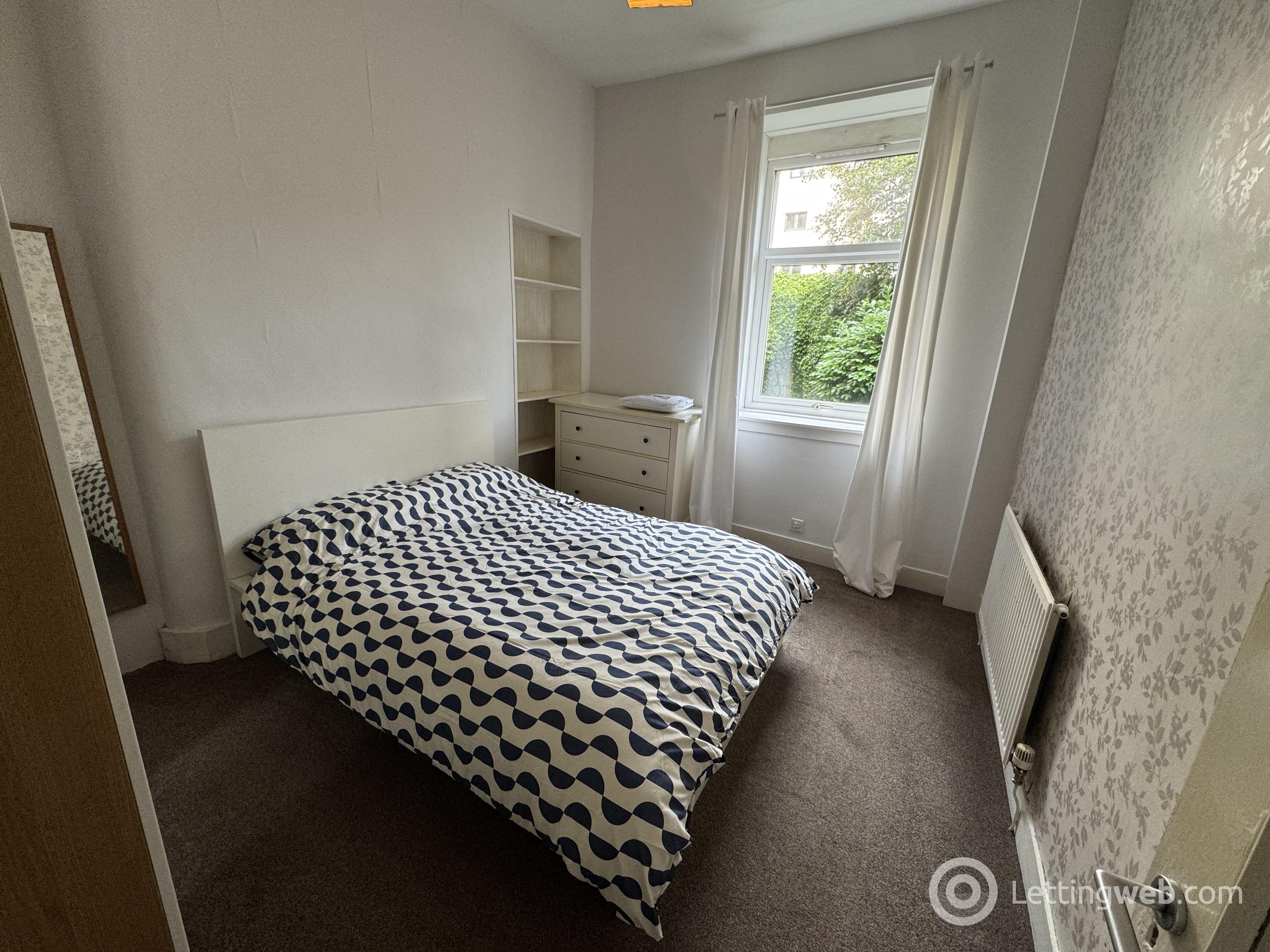 Property to rent in 0/1 85 Roslea Drive