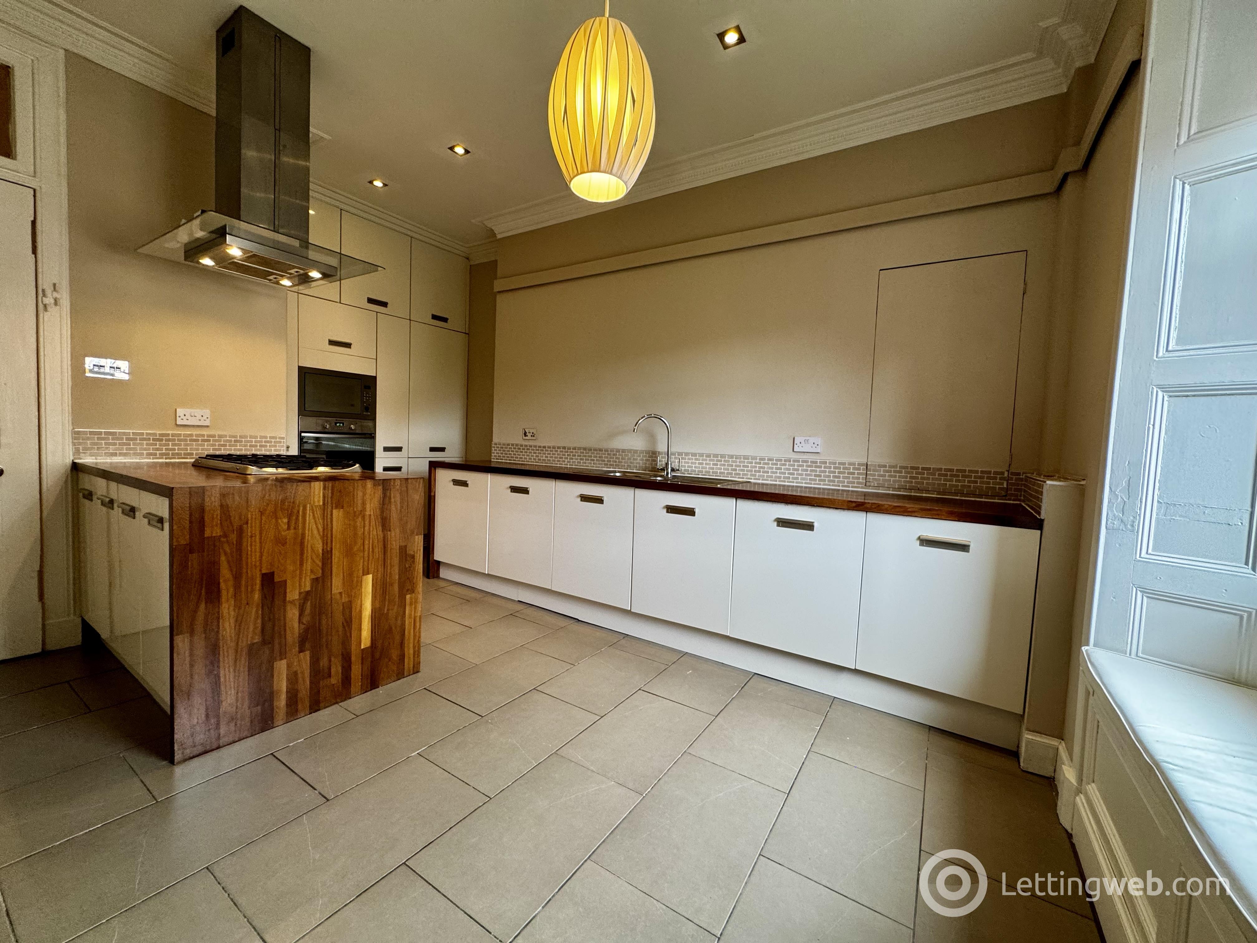 Property to rent in 10 Garrioch Drive