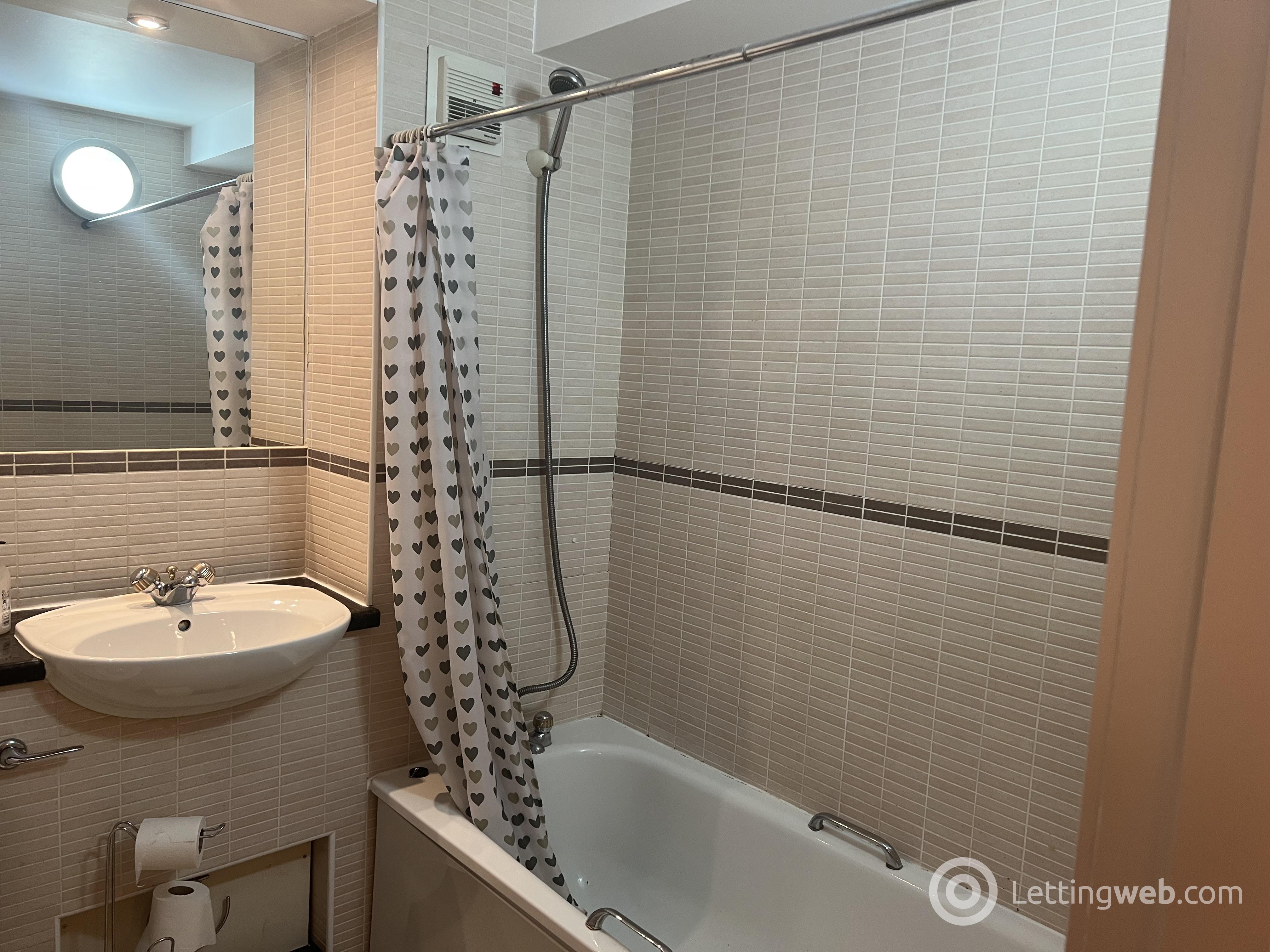 Property to rent in Flat 3.1, 9 Randolph Gate, Glasgow