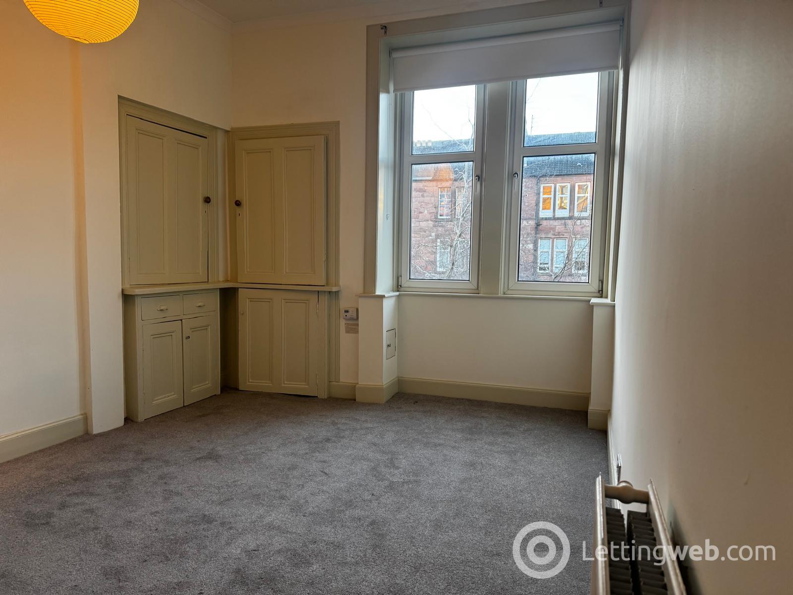 Property to rent in 1/2 39 Airlie Street