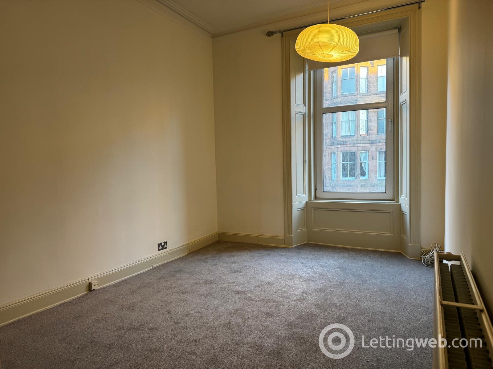 Property to rent in 1/2 39 Airlie Street