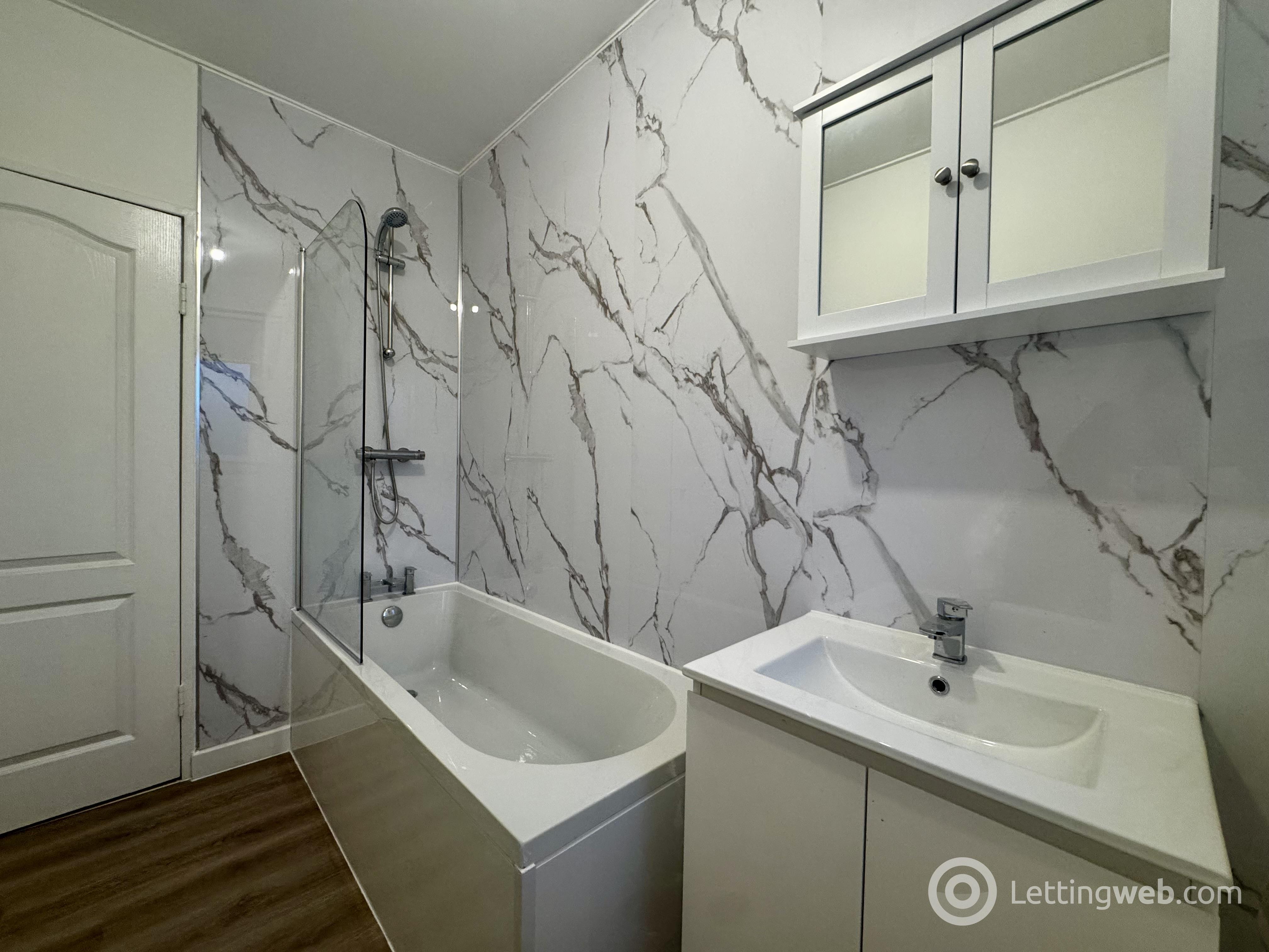 Property to rent in Carbeth Road