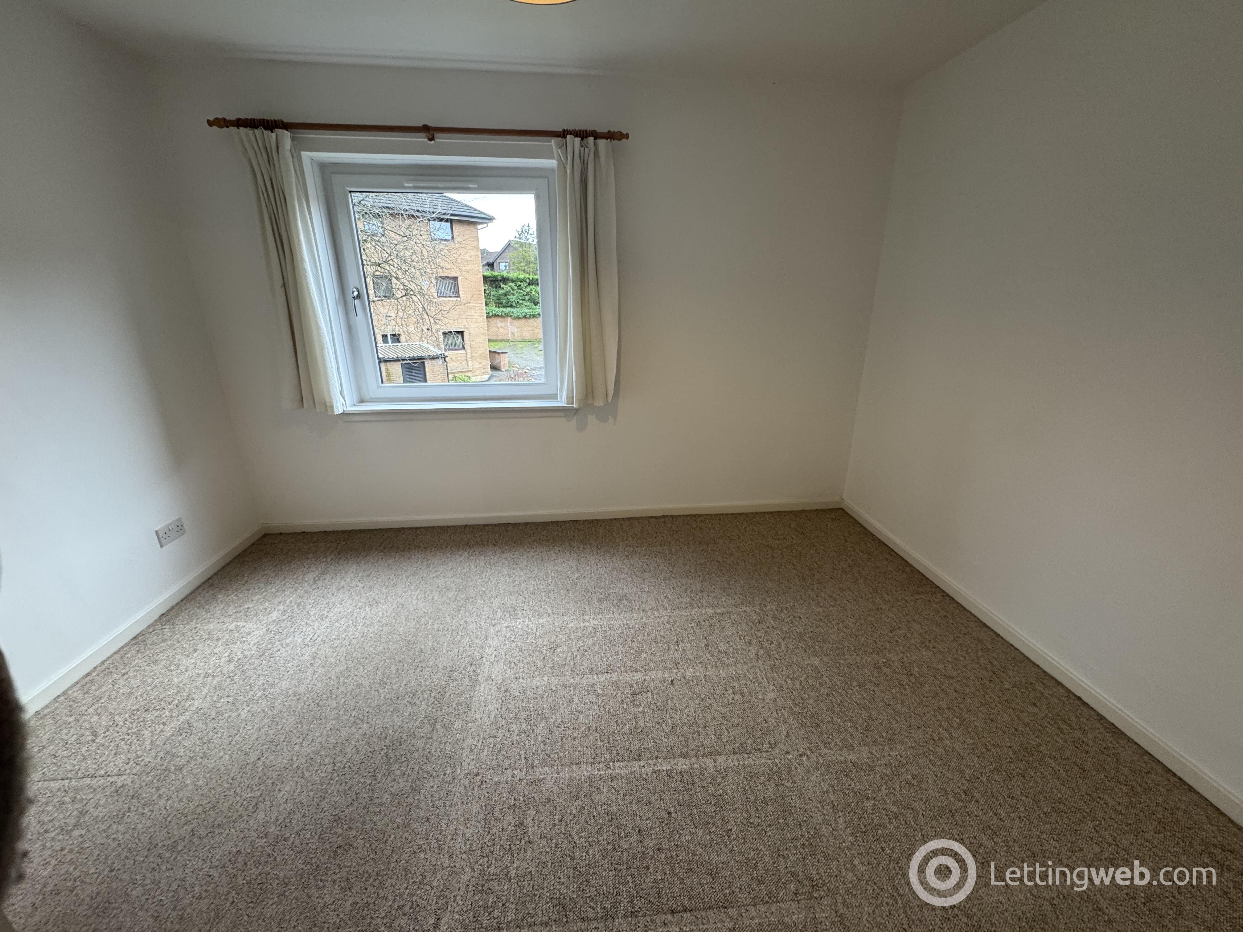 Property to rent in 21Crossvegate. Milngavie. Glasgow