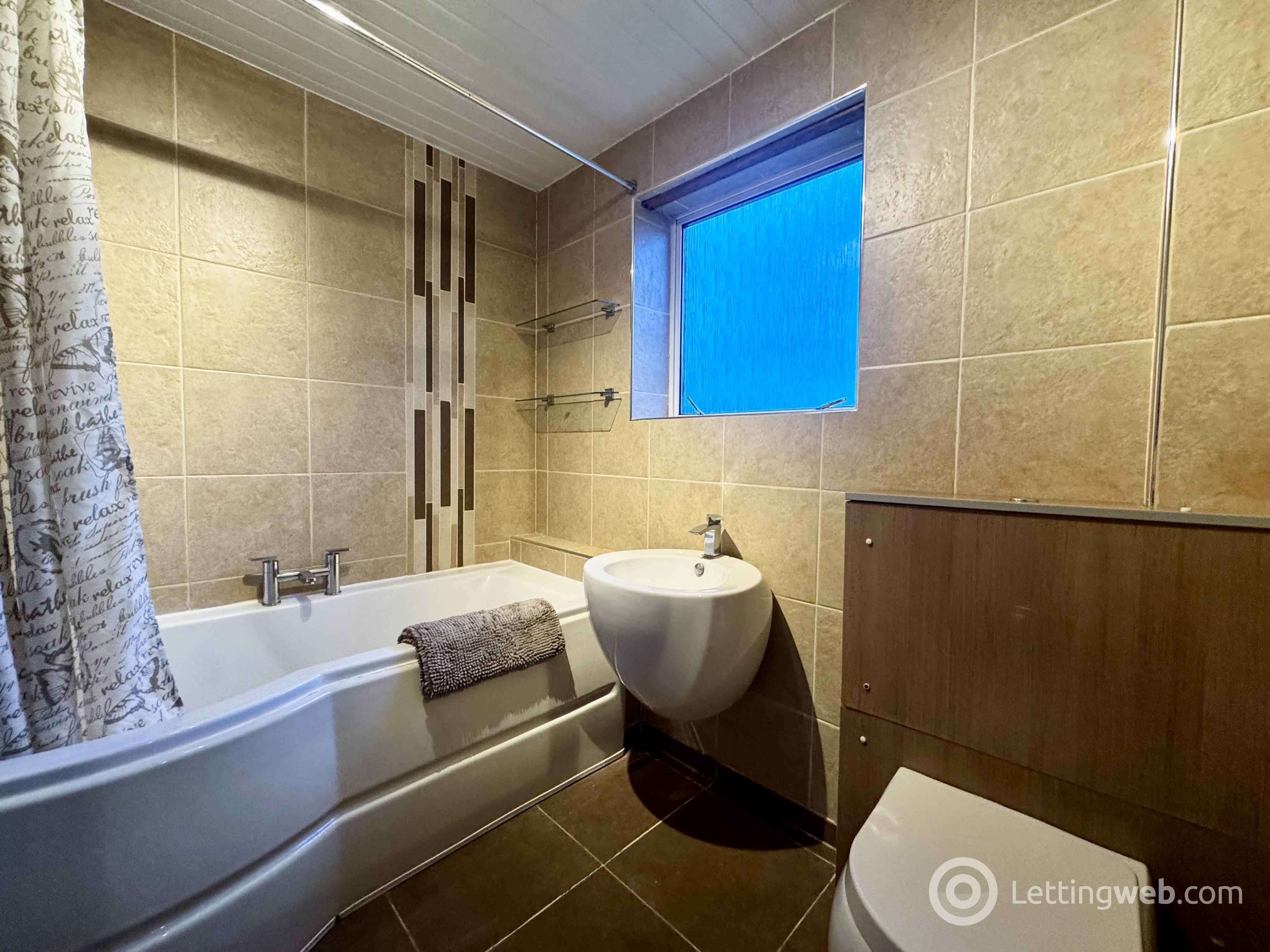 Property to rent in Breadie Drive
