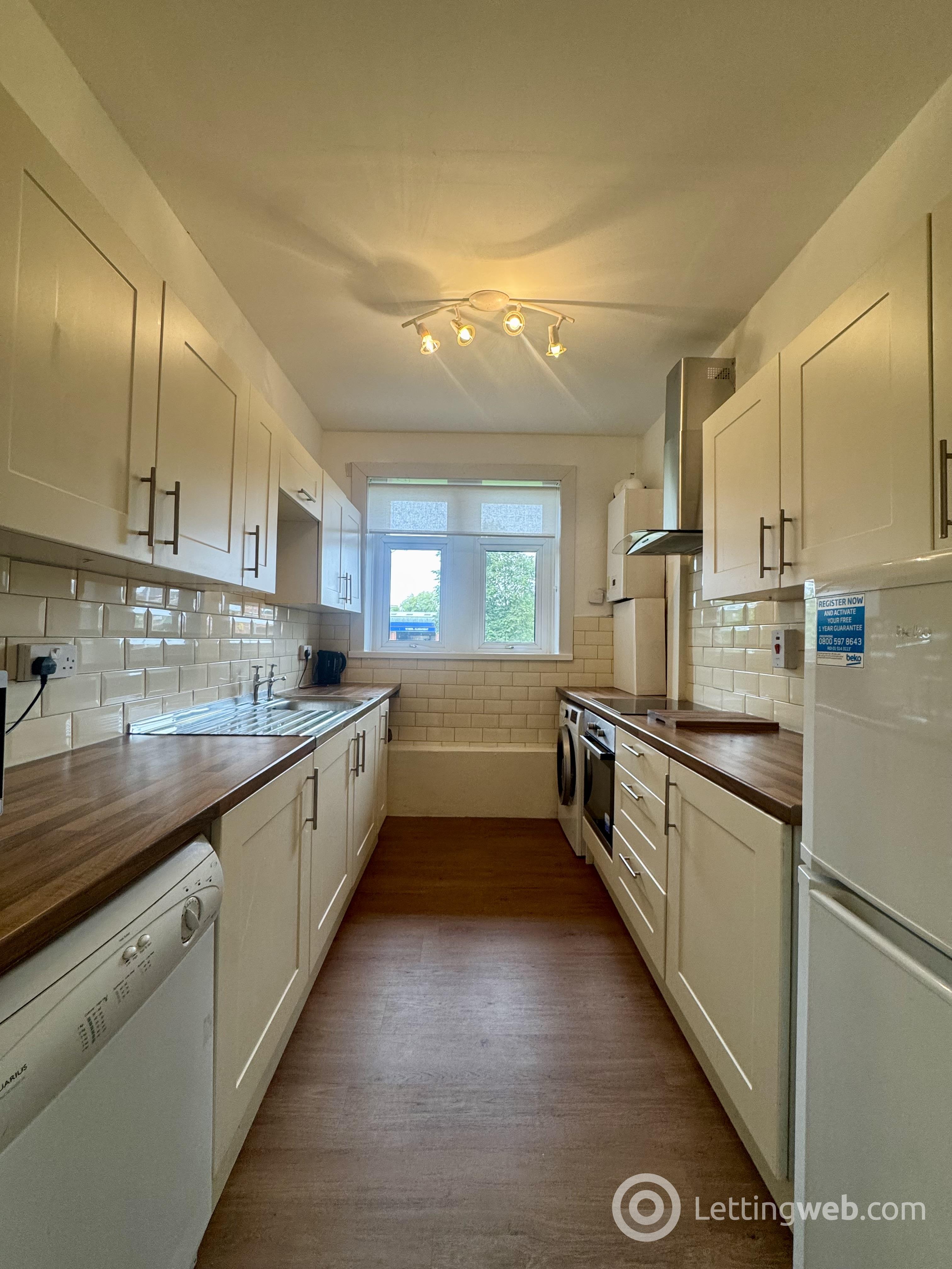Property to rent in Great Western Road 1792