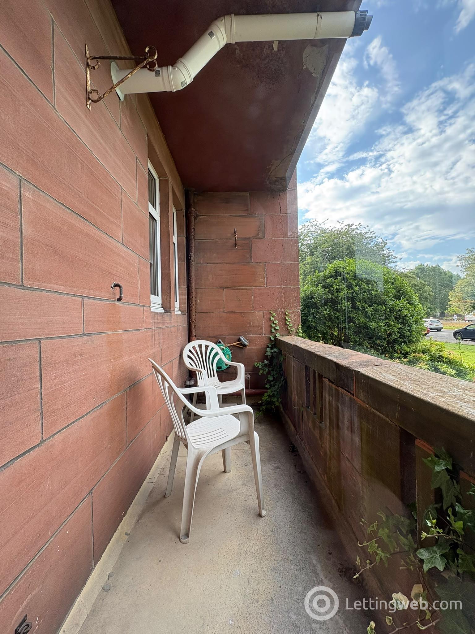 Property to rent in Great Western Road 1792