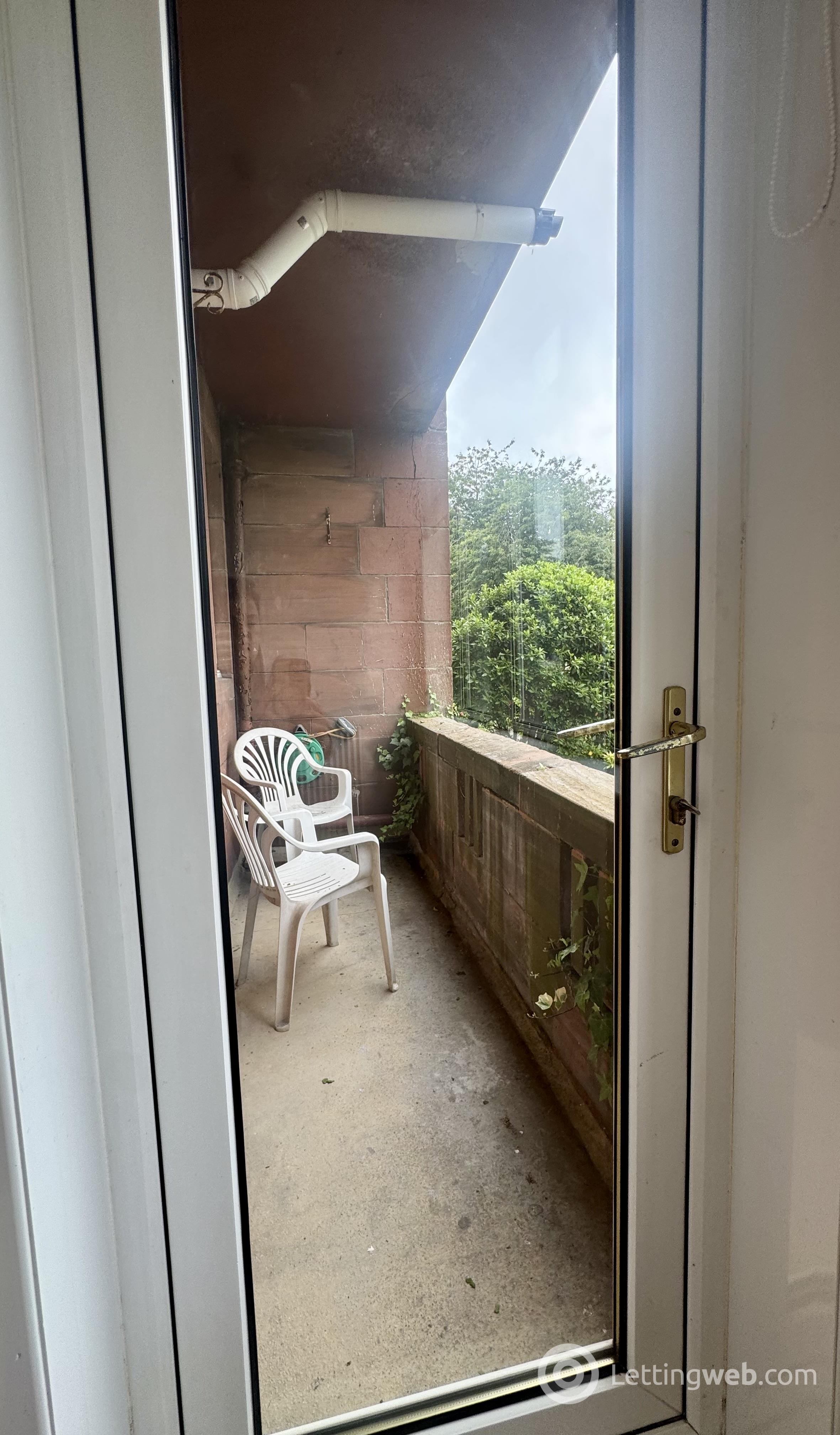 Property to rent in Great Western Road 1792