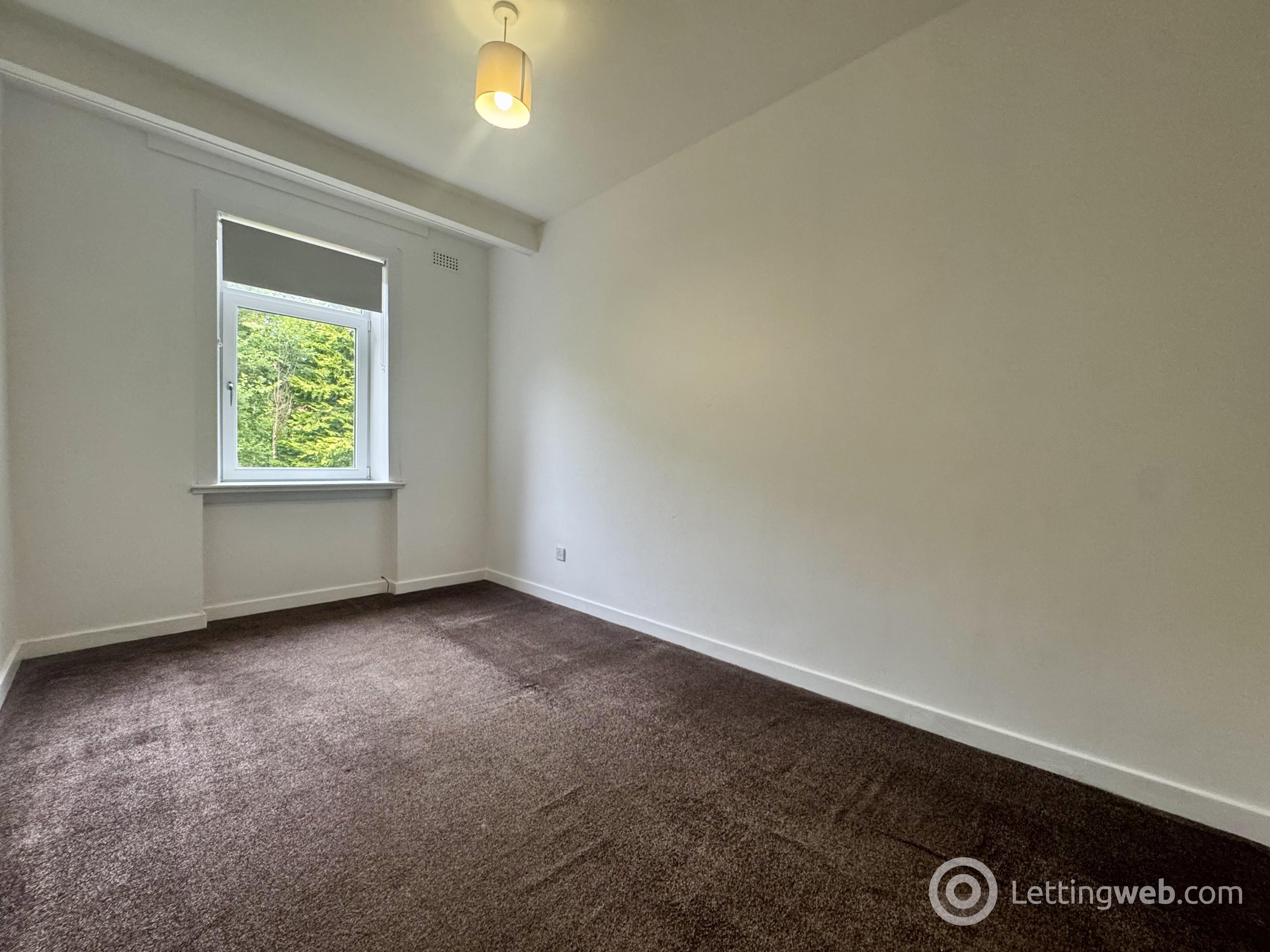 Property to rent in Great Western Road 1792