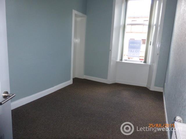 Property to rent in auchentorlie street