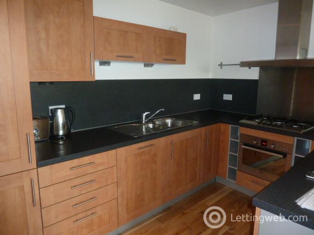 Property to rent in flat 8/2 at 335 Glasgow Harbour Terraces