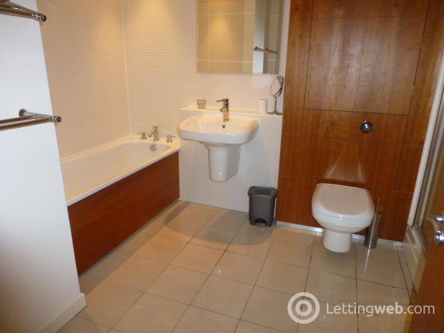 Property to rent in flat 8/2 at 335 Glasgow Harbour Terraces