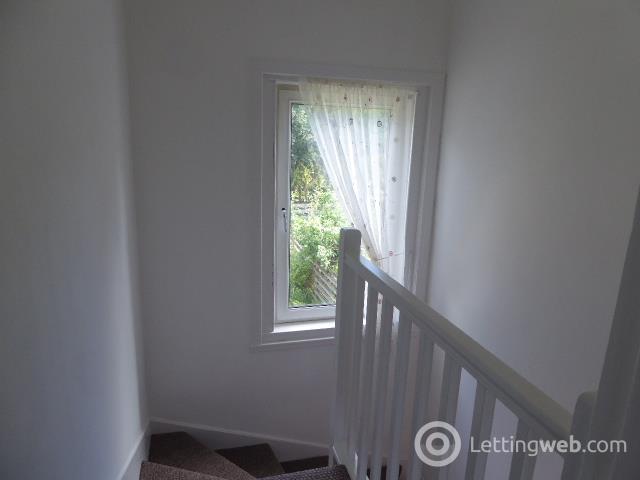 Property to rent in Esselmont Avenue  Glasgow