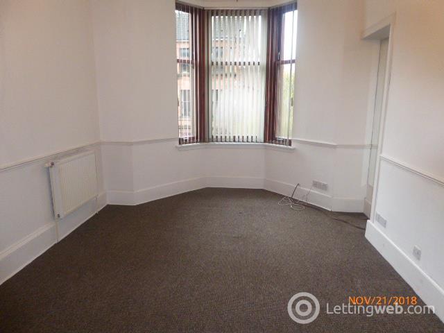 Property to rent in auchentorlie street