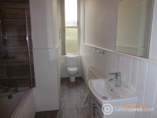 Property to rent in auchentorlie street