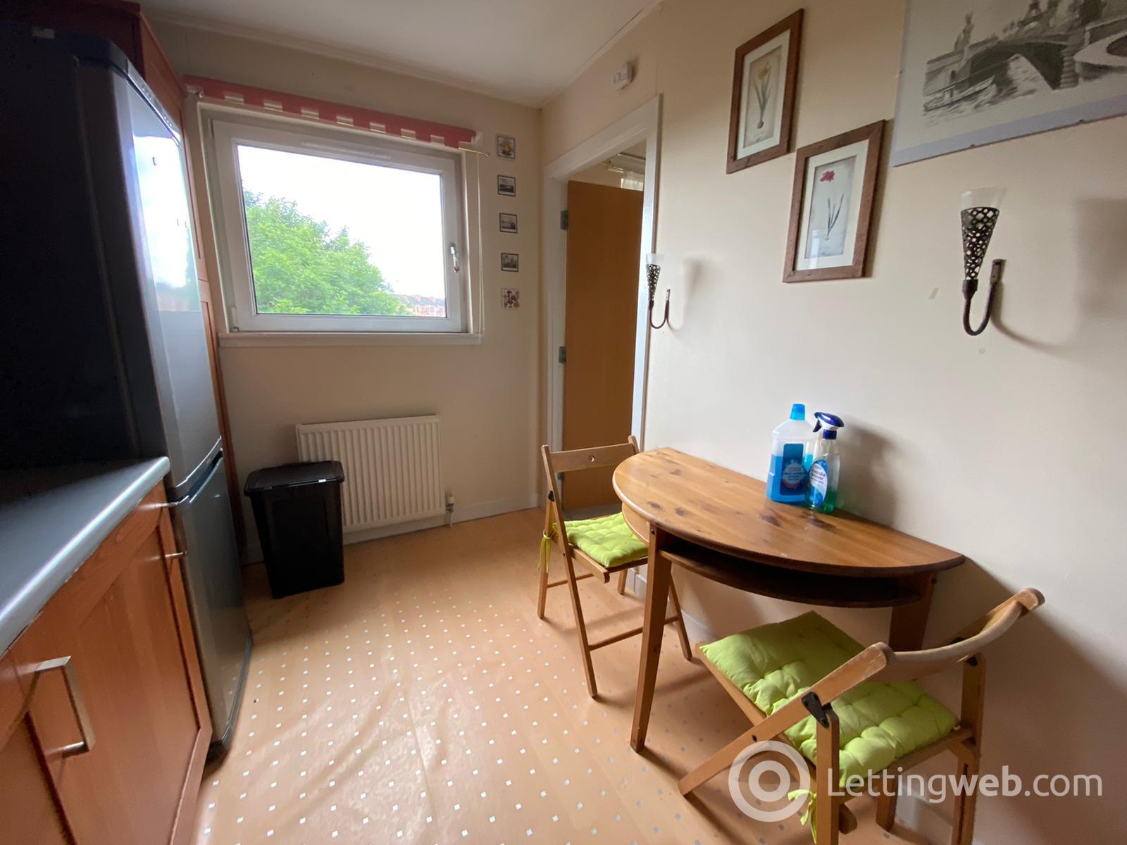 Property to rent in Avenuepark Street 3/2 at 63