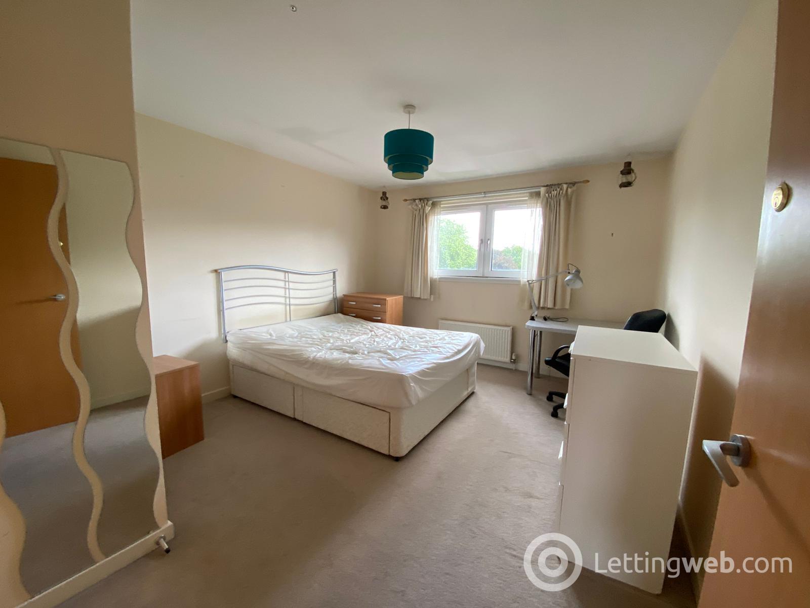 Property to rent in Avenuepark Street 3/2 at 63