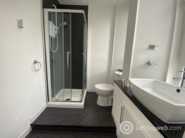 Property to rent in 3/1 267 Crow Road