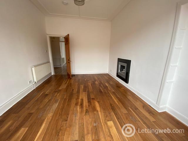 Property to rent in 3/1 267 Crow Road