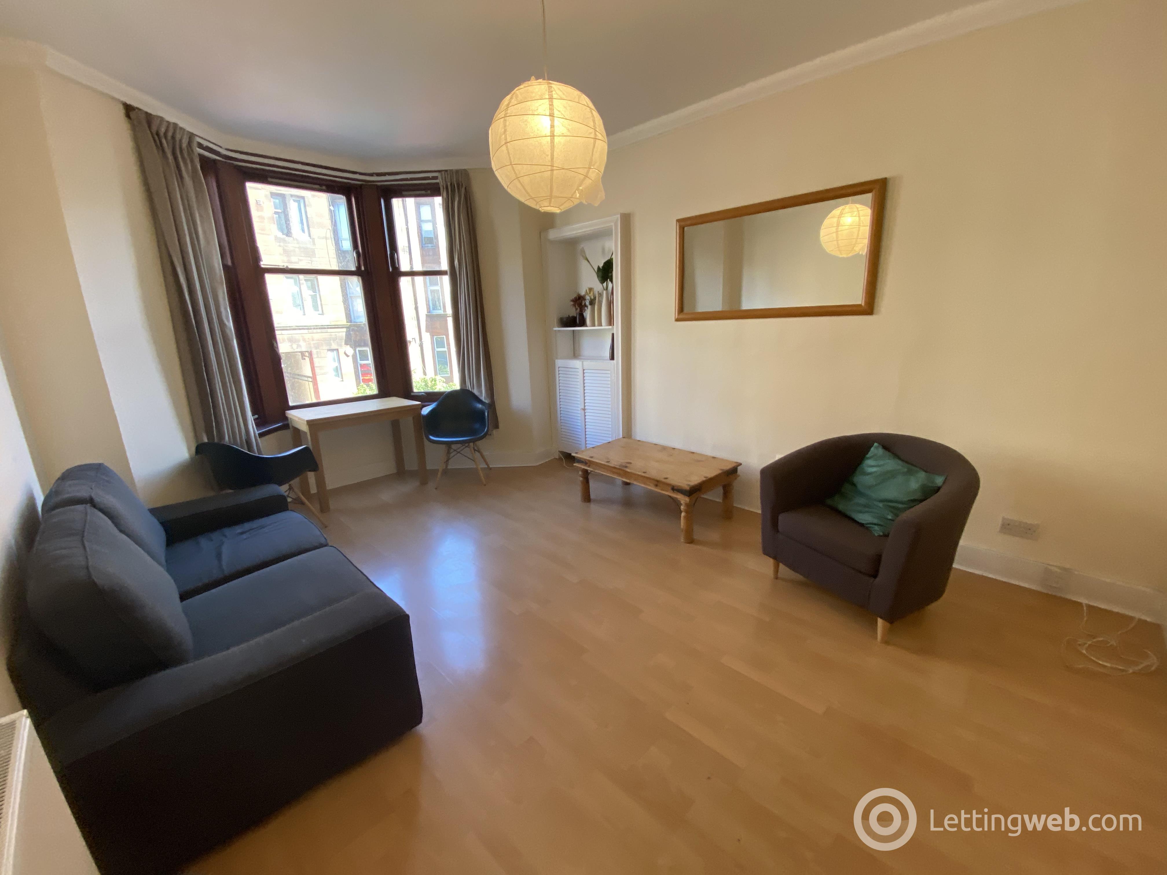 Property to rent in 1/2. 27 Kennoway Drive. Thornwood G11 7TX