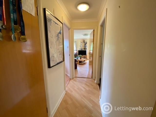 Property to rent in oban drive no 18 flat 0/3