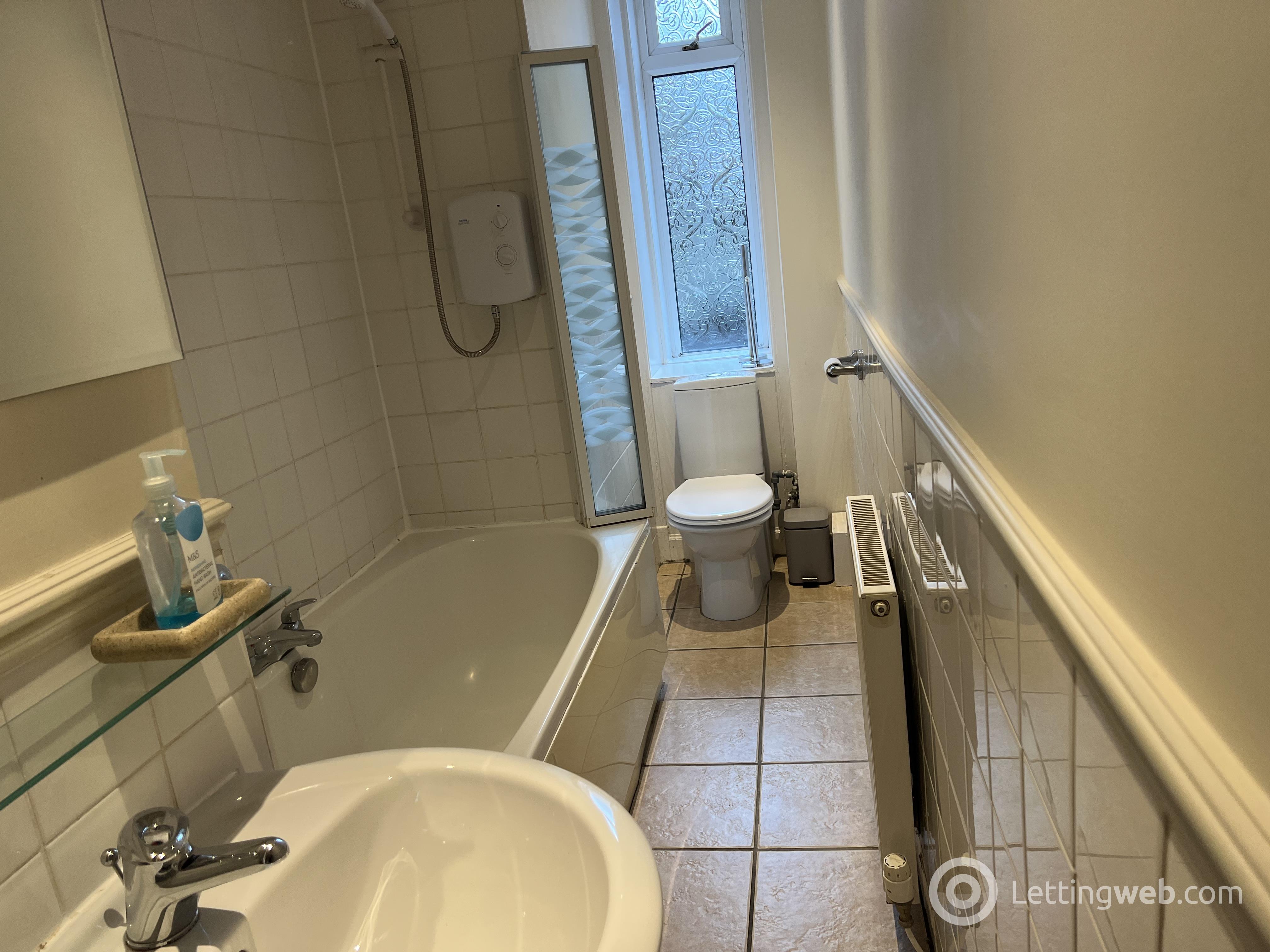 Property to rent in Exeter Drive no 33
