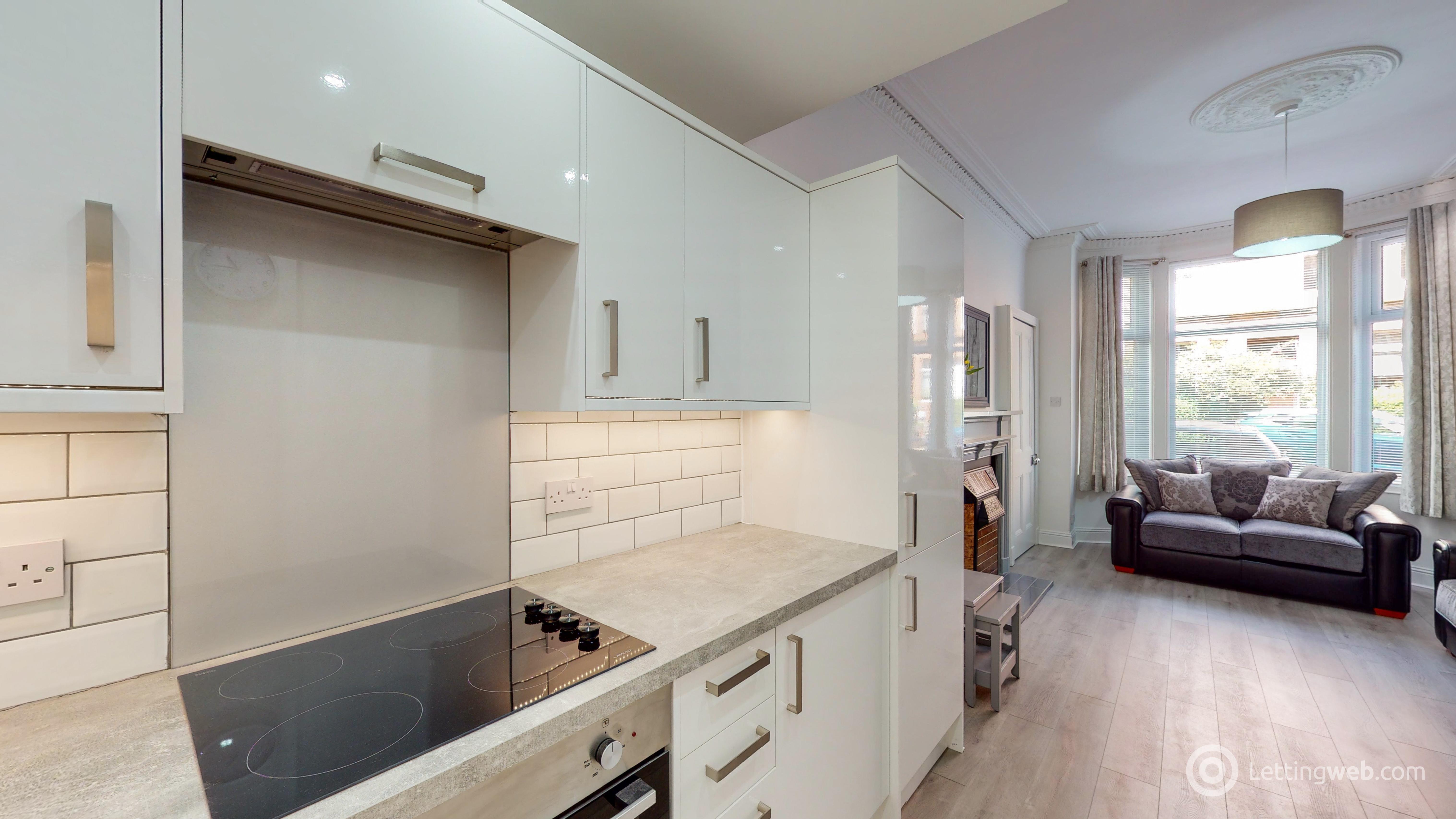 Property to rent in 0/2 at 3 Crathie Drive. Glasgow Great 11 7XD