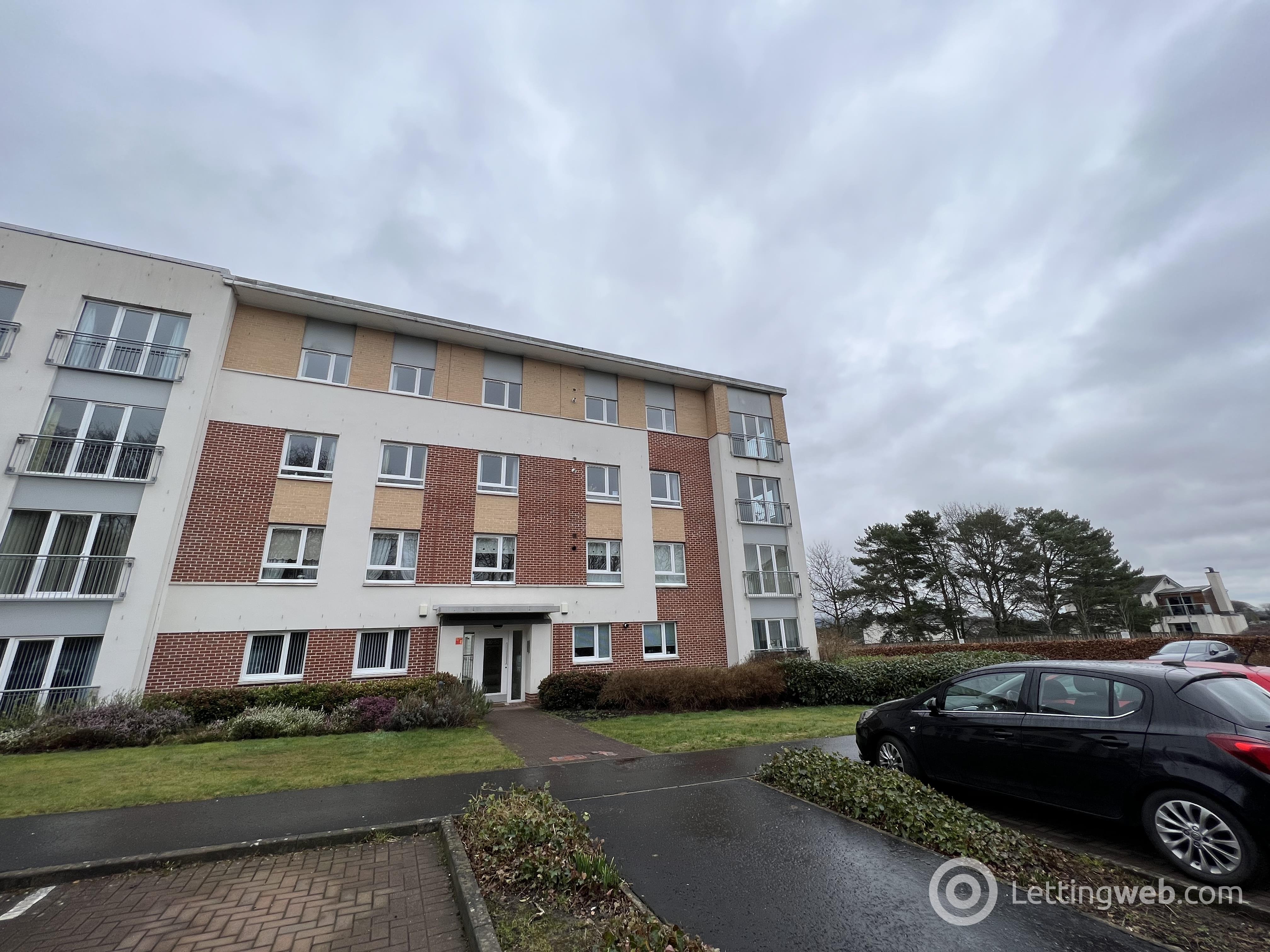 Property to rent in Flat 32 Canniesburn quadrant  bearsden