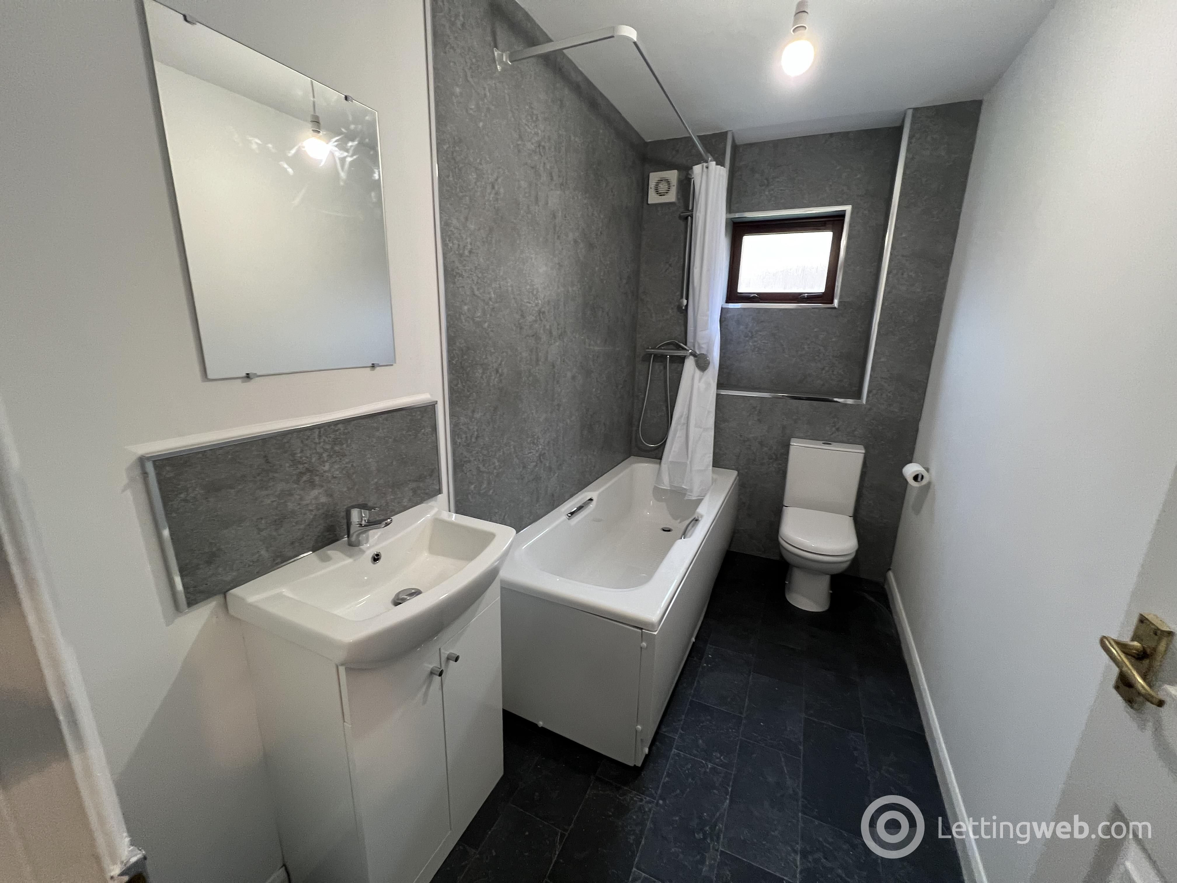 Property to rent in Hopehill Road  no 50 flat 0/2  Glasgow