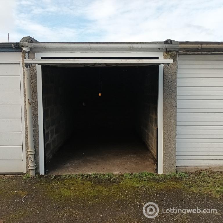 Property to rent in Oxgangs Farm Grove, Oxgangs, Edinburgh, EH13 9PW