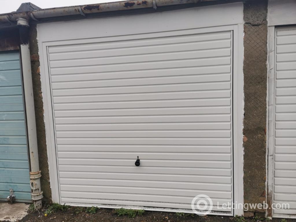 Property to rent in Oxgangs Farm Grove , Oxgangs, Edinburgh, EH13 9PP