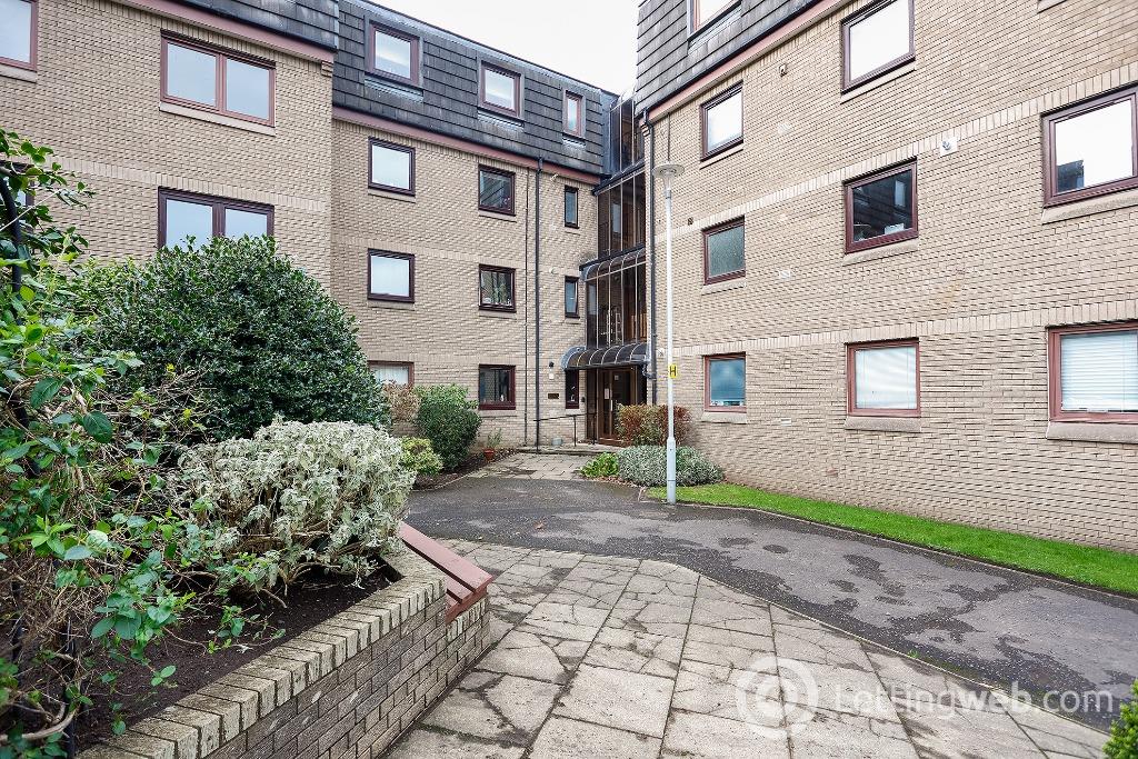 Property to rent in Belhaven Place, Morningside, Edinburgh, EH10 5JN