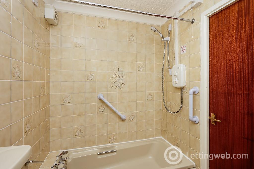 Property to rent in Mount Grange, Marchmont, Edinburgh, EH9 2QY