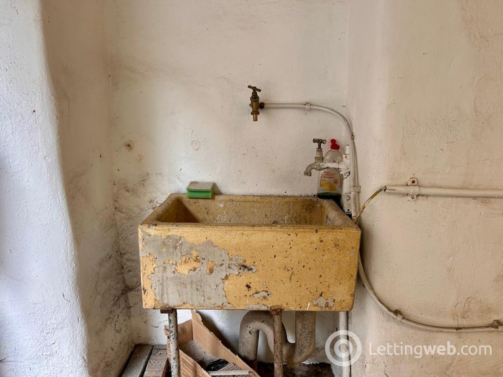 Property to rent in Rose Street Lane South, Central, Edinburgh, EH2 4BB