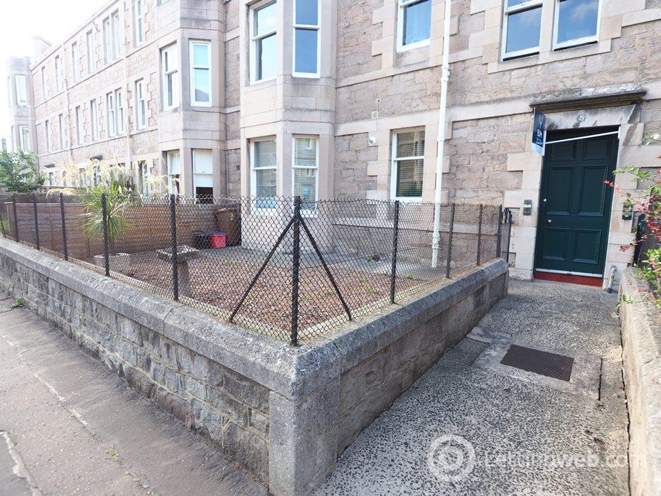 Property to rent in Rosebank Grove, Trinity, Edinburgh, EH5 3QN