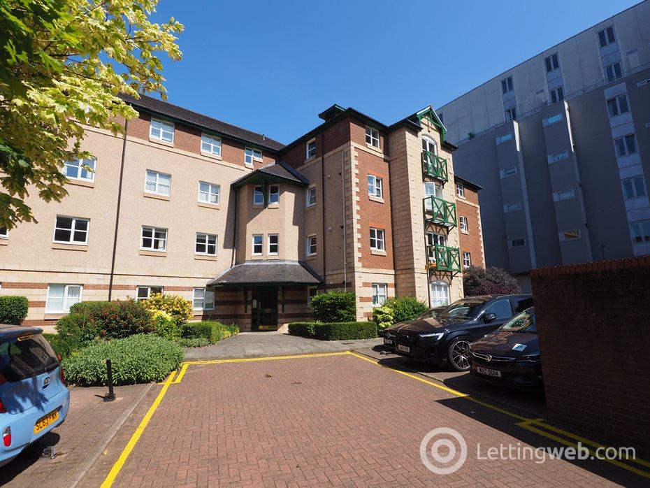 Property to rent in Silvermills, Edinburgh, EH3 5BF