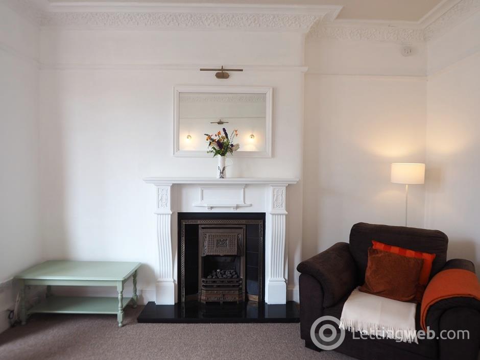 Property to rent in Kenmure Avenue