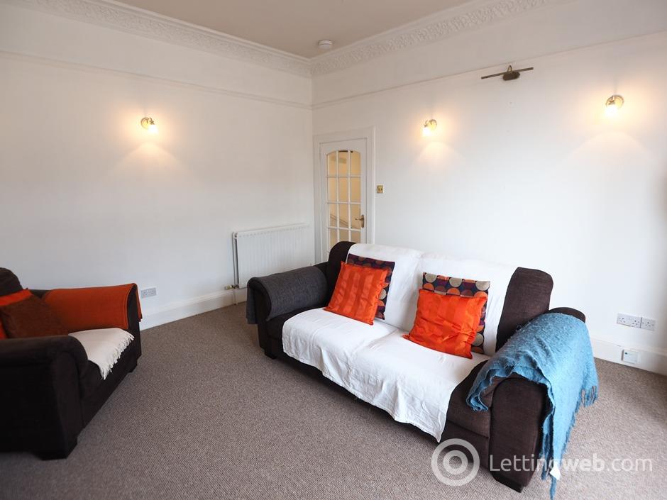 Property to rent in Kenmure Avenue