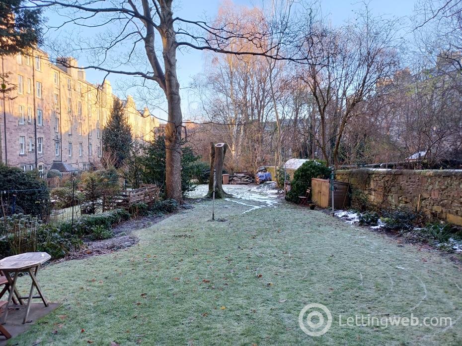 Property to rent in Marchmont Street