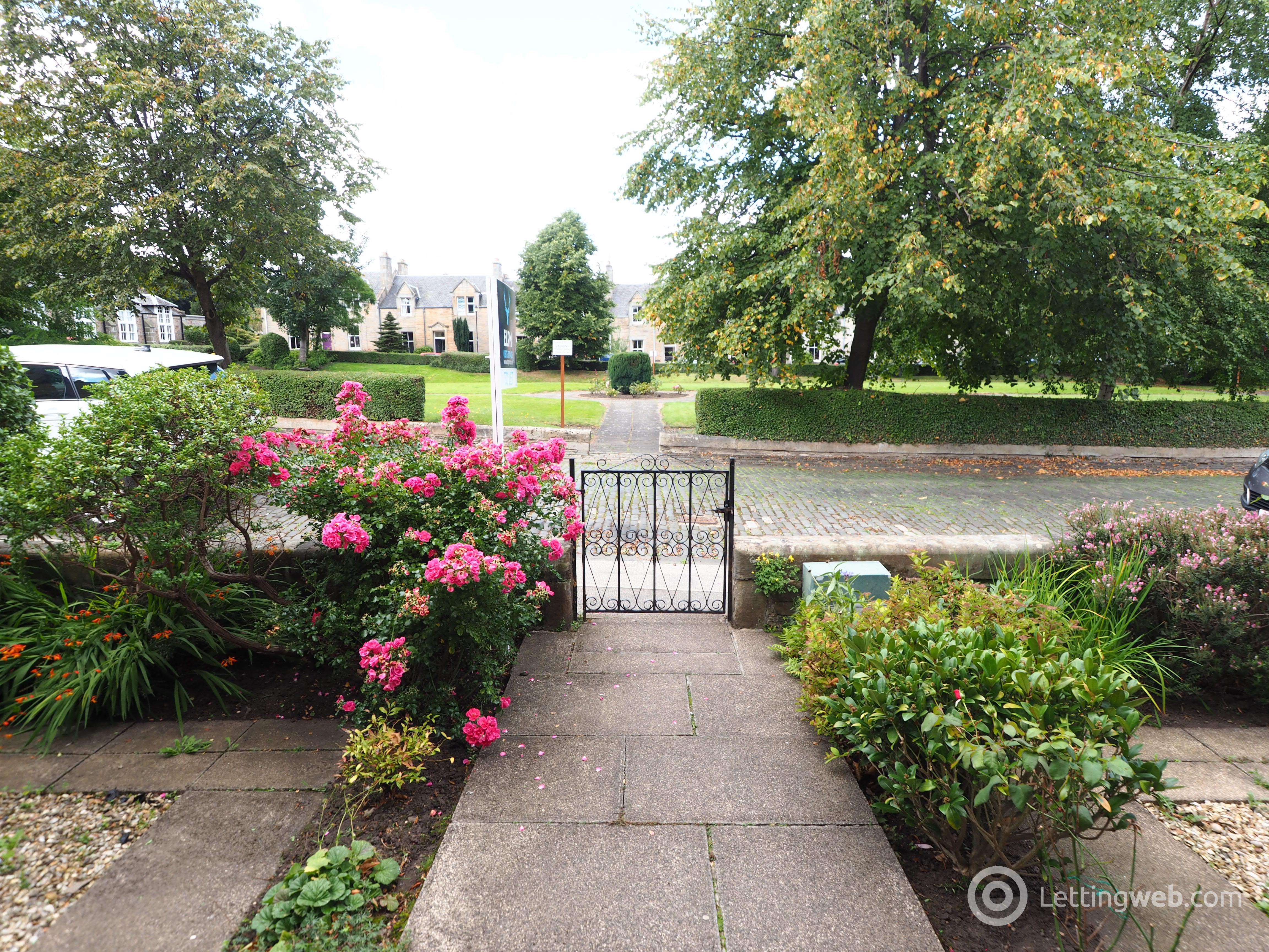 Property to rent in Windsor Gardens