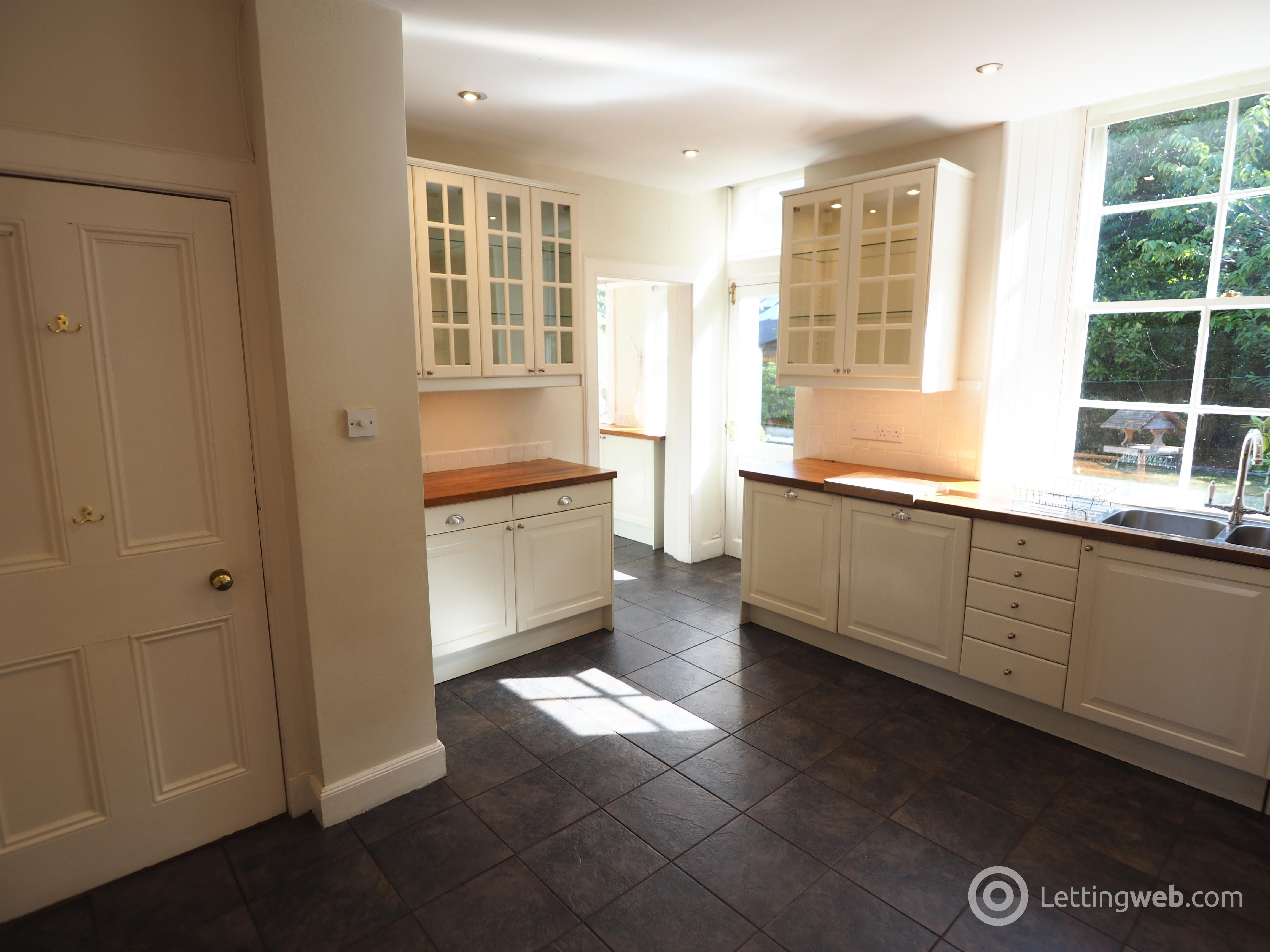 Property to rent in Windsor Gardens