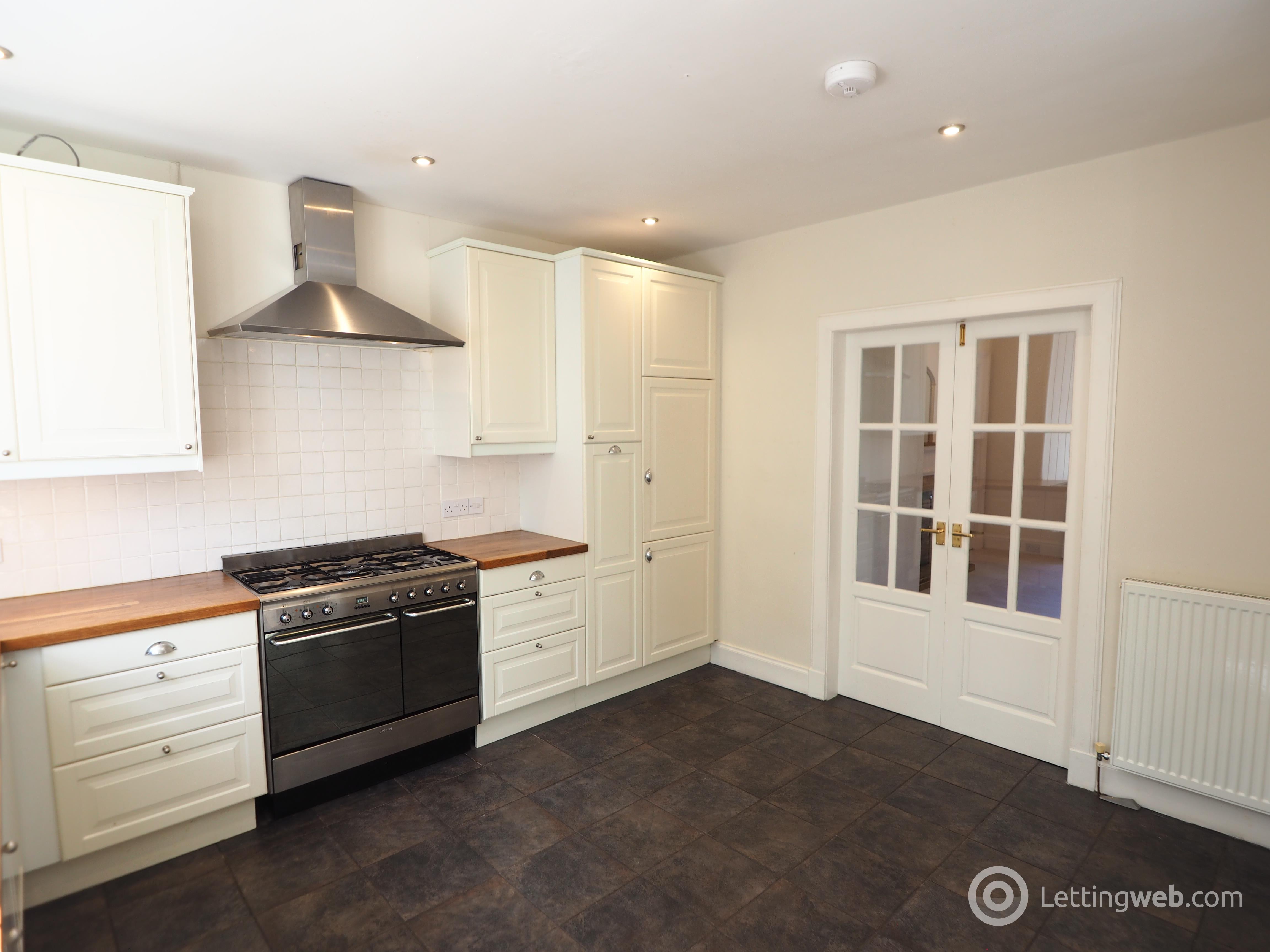 Property to rent in Windsor Gardens