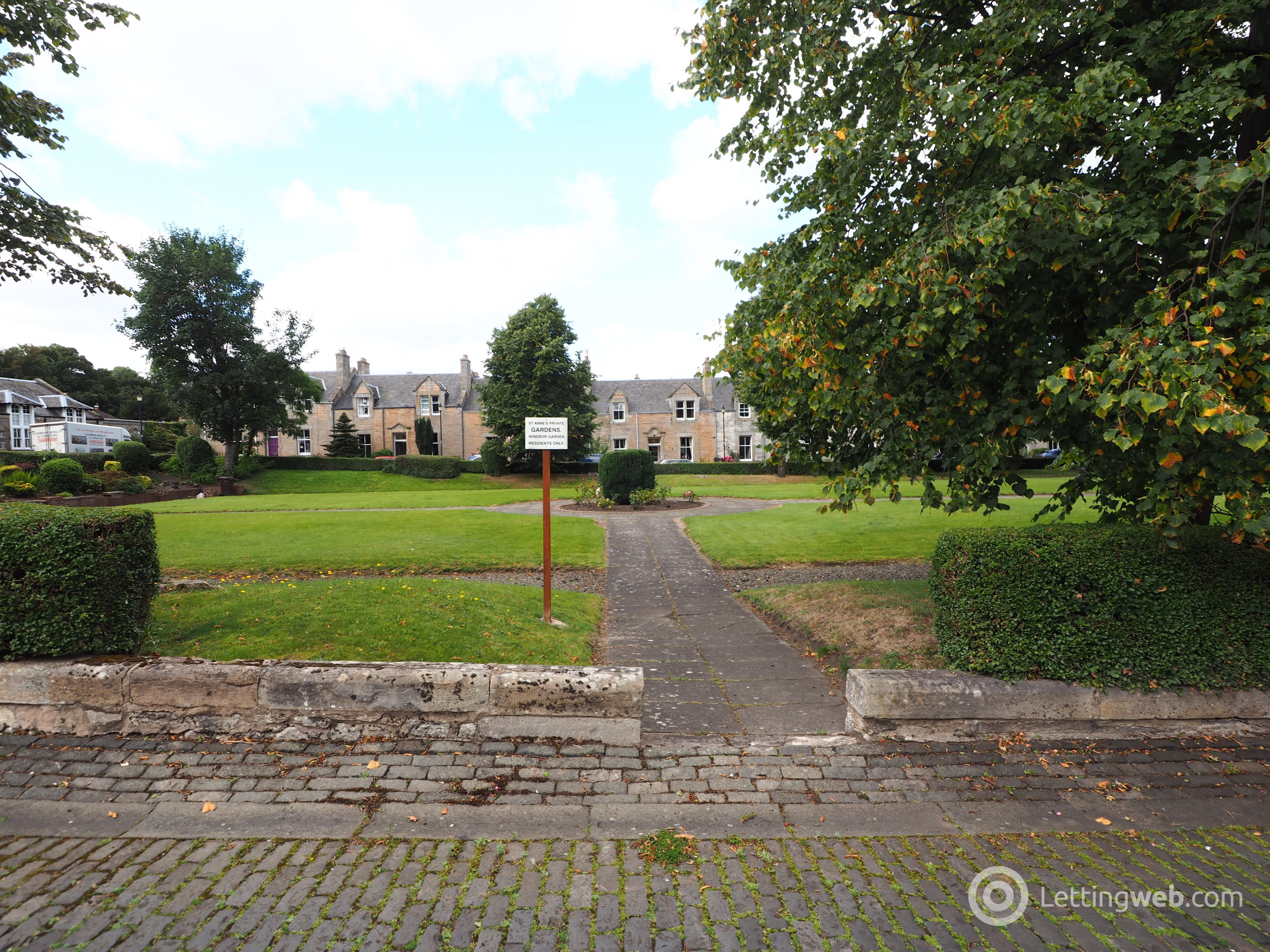 Property to rent in Windsor Gardens
