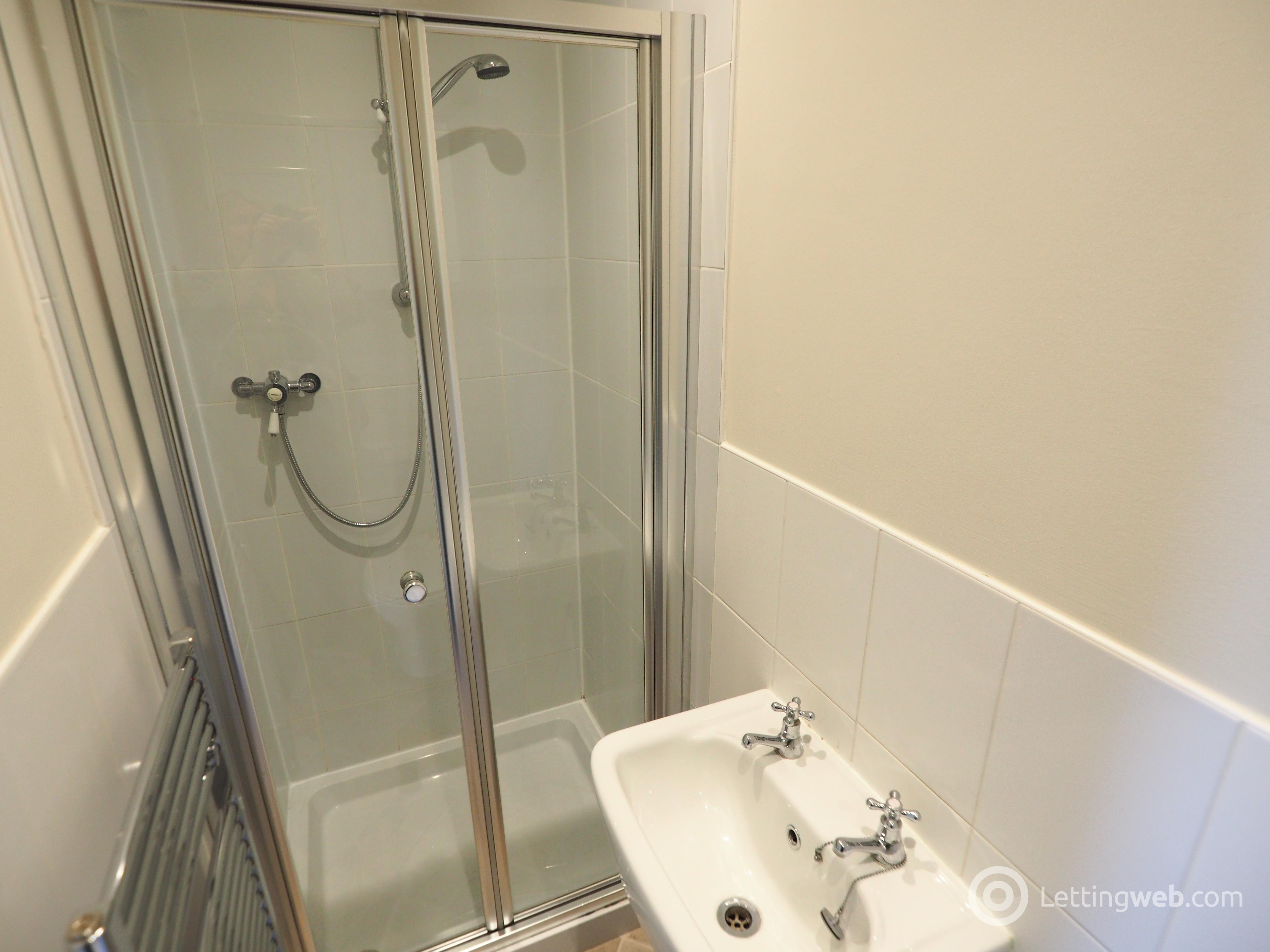 Property to rent in Windsor Gardens